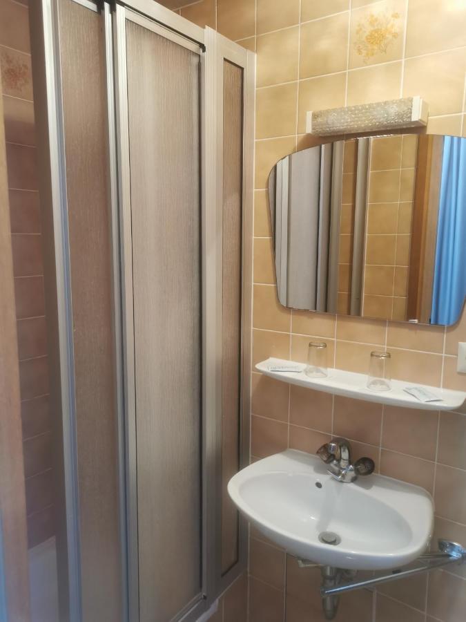 Hotel Gelber Hof Bacharach Ngoại thất bức ảnh